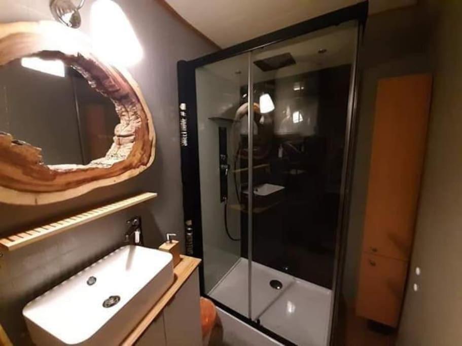 Villa Jean Gezellig Appartement Met Zeezicht Бланкенберге Екстериор снимка
